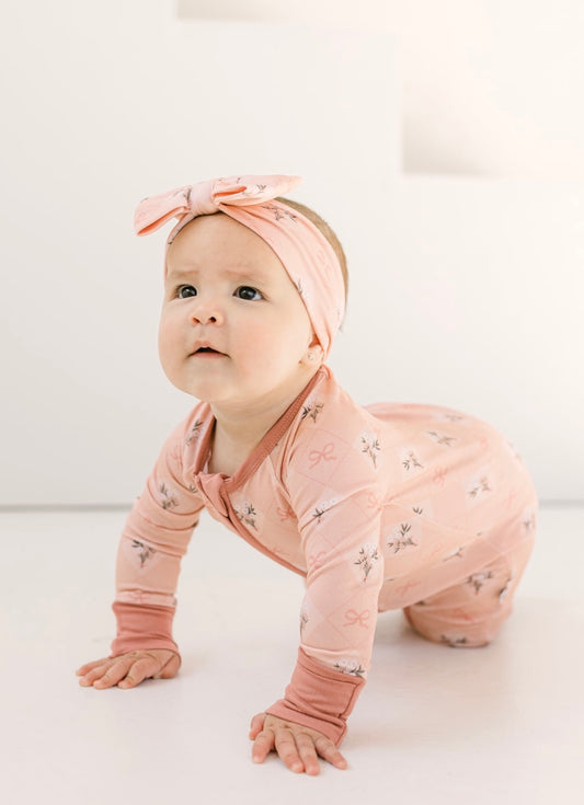 Isla Floral | Bamboo Bow