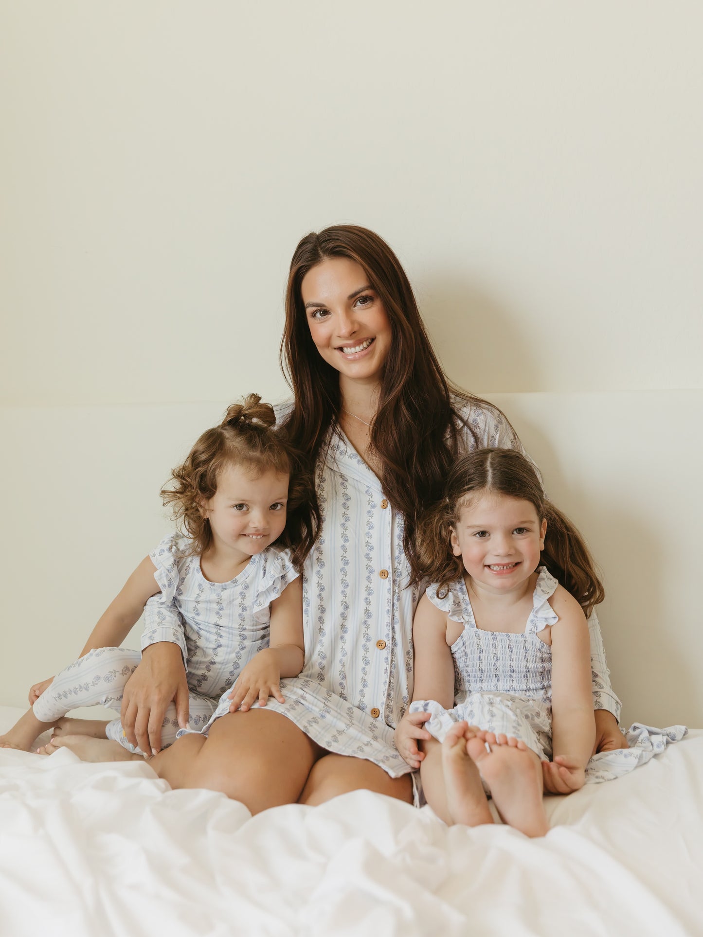 Blue Cottage Rose | Women's Nightgown