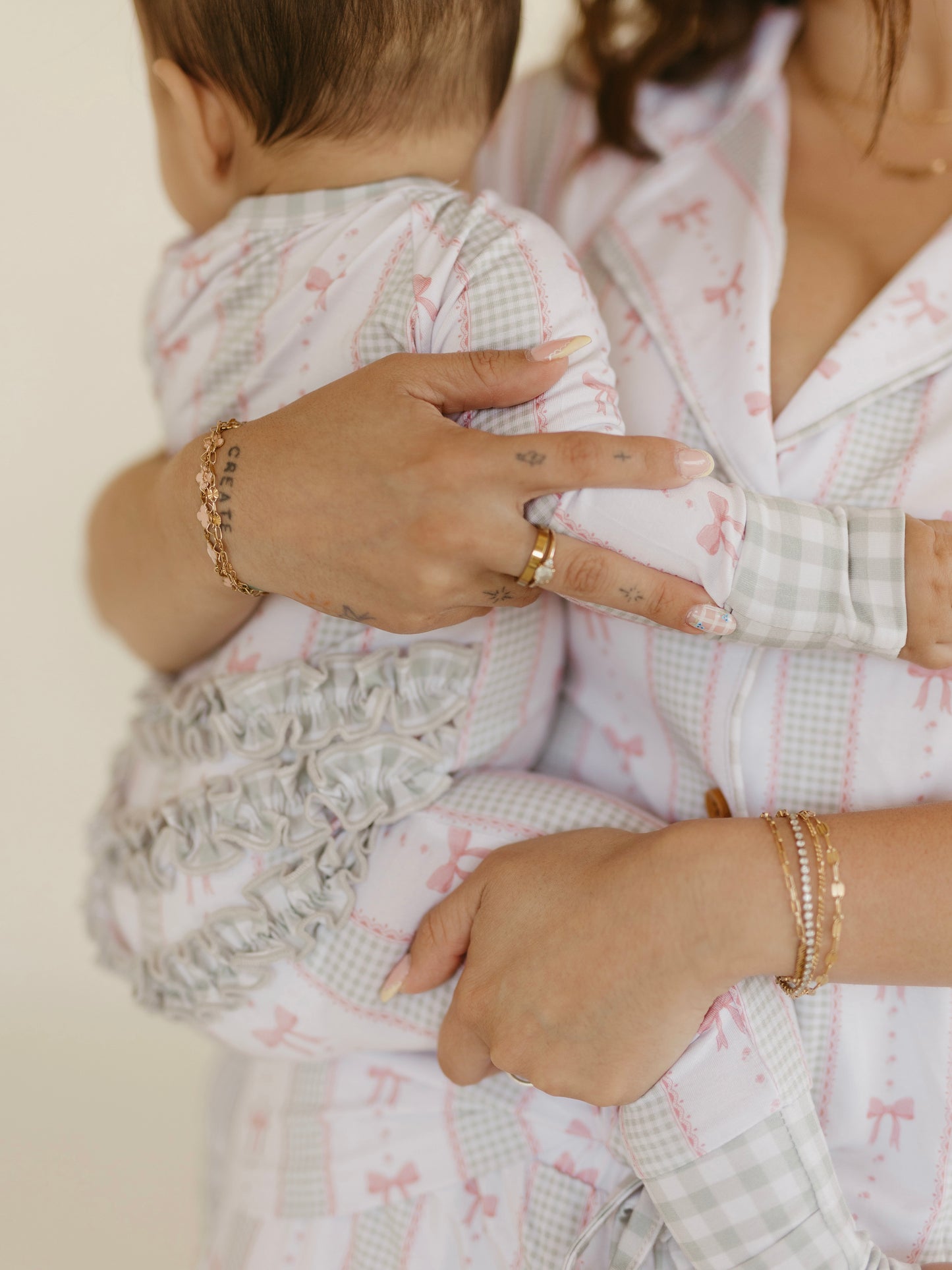 Gingham & Bows | Bamboo Ruffle Zipper Pajamas