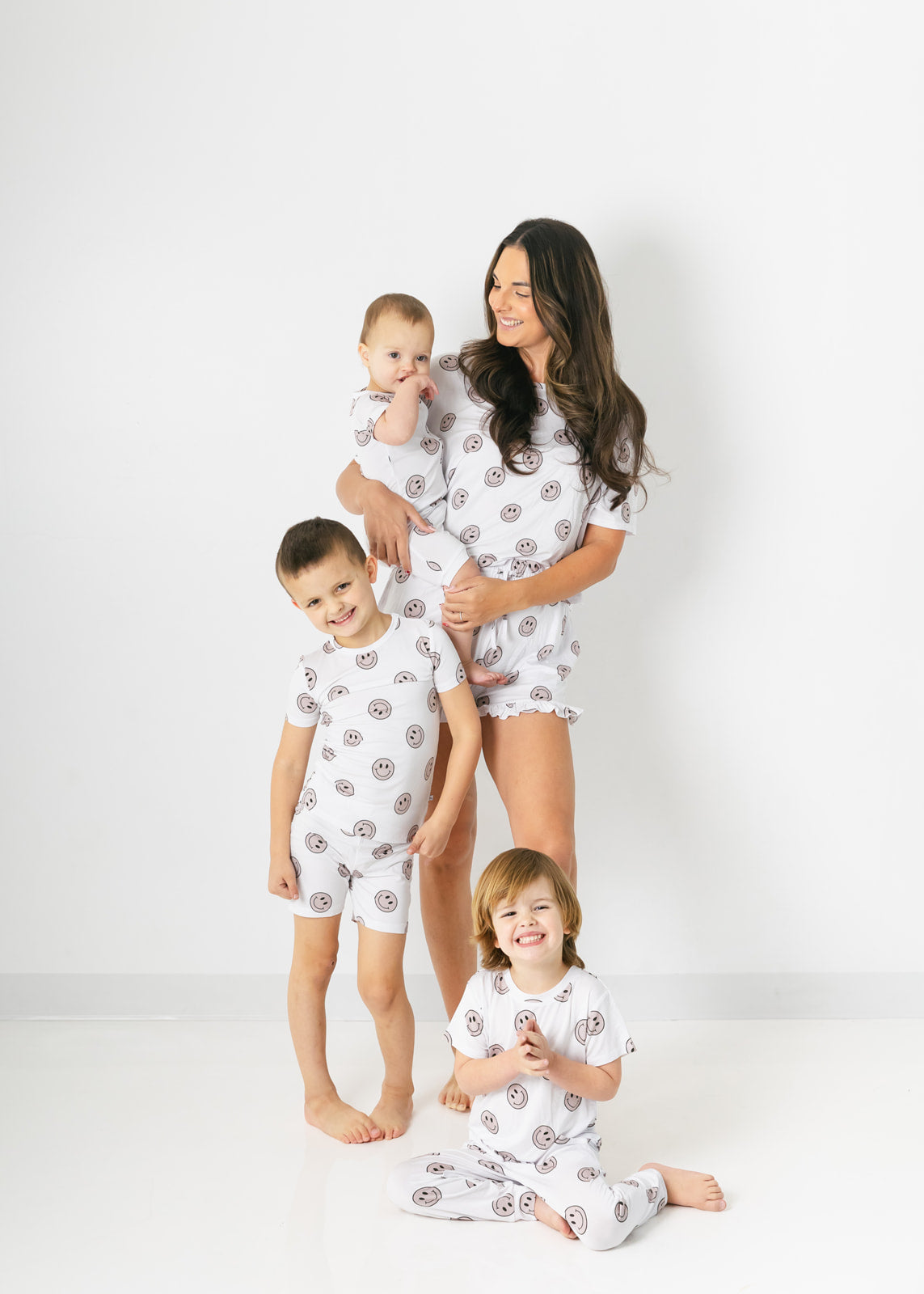 Smiley | Bamboo Women's Pajama Set